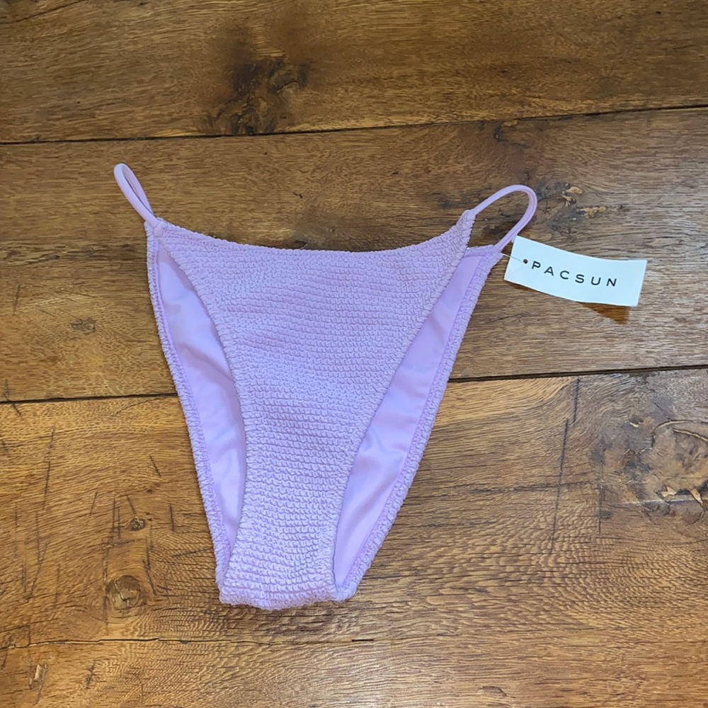 Scrunch bikini bottom